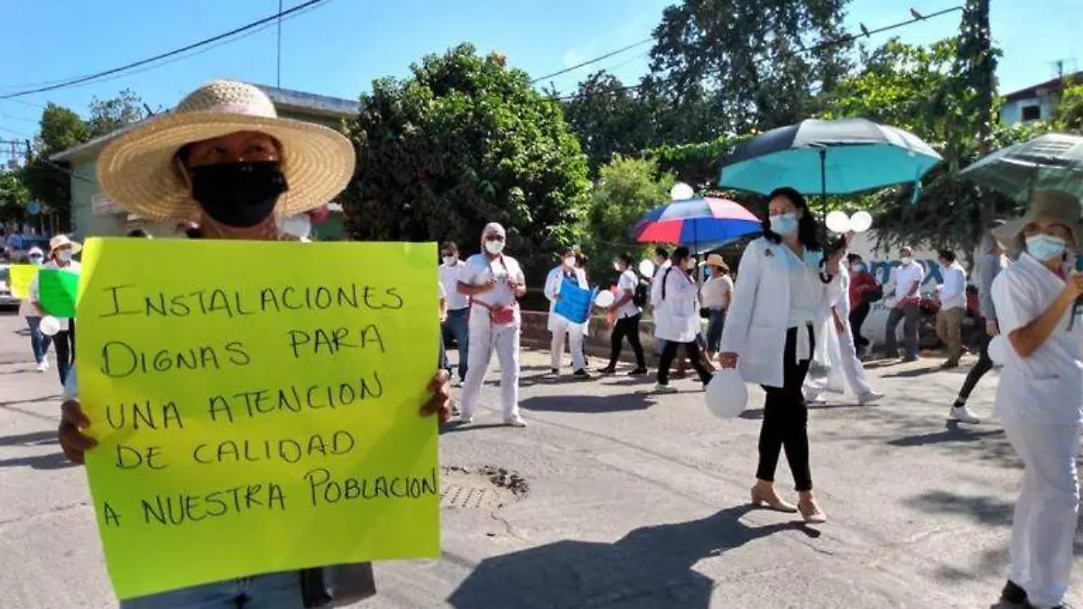 protestan trabajadores salud costa grande